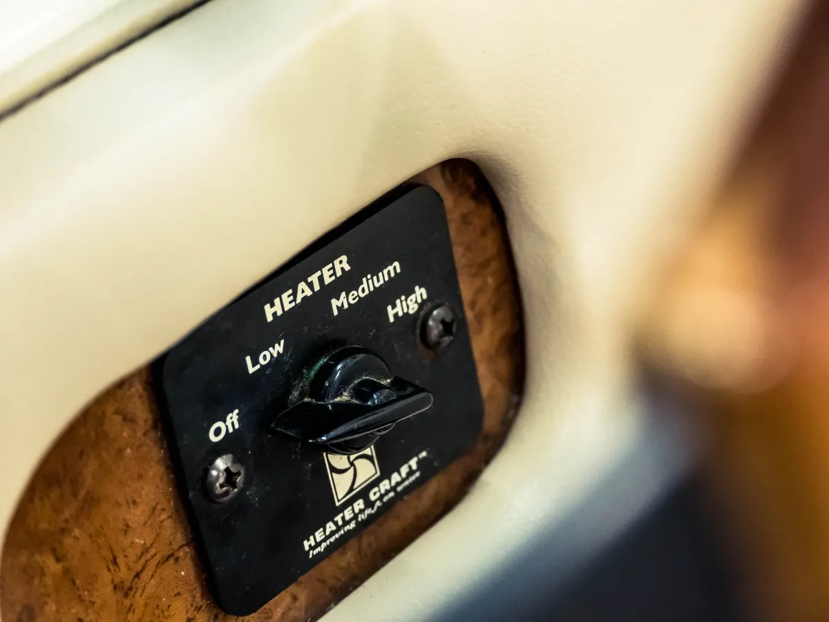 Polyester Motorboot Sea Ray 200 Signature