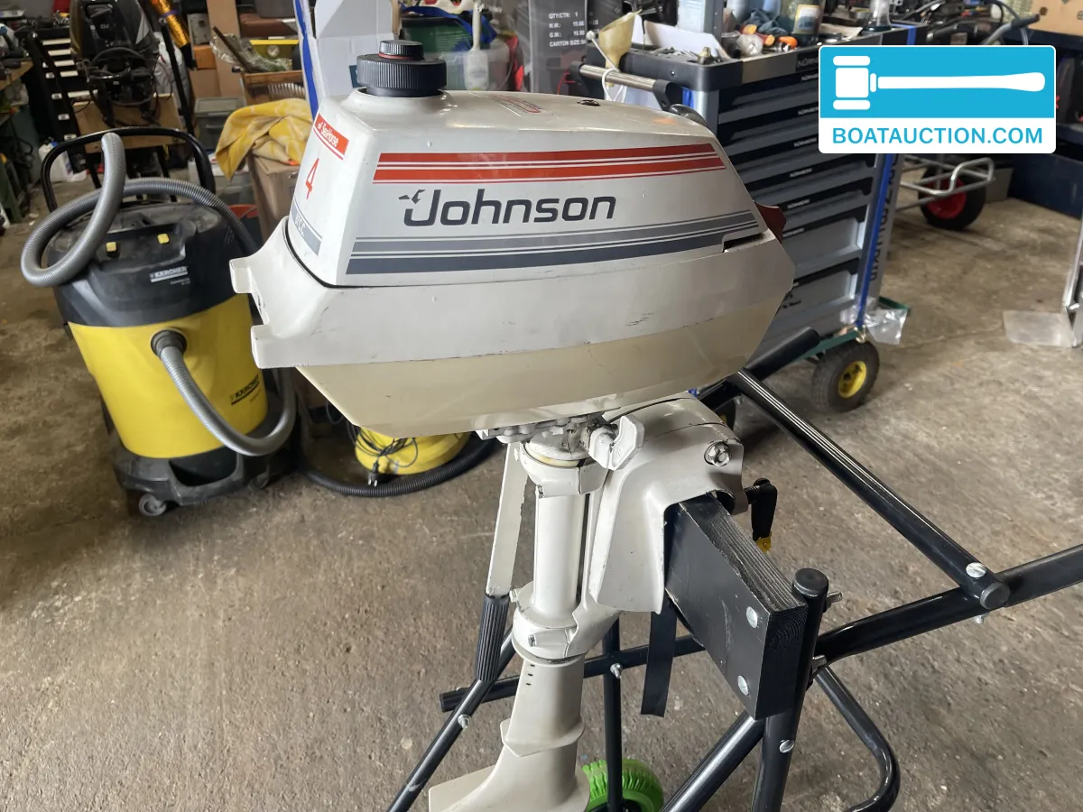 Thumbnail - Johnson buitenboordmotor