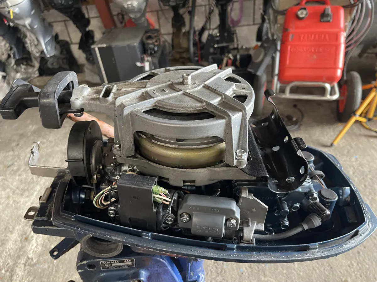  outboard motor Yamaha 4AS