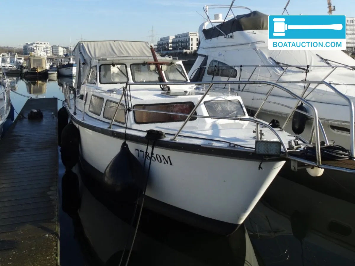 Thumbnail - Motorboot 900