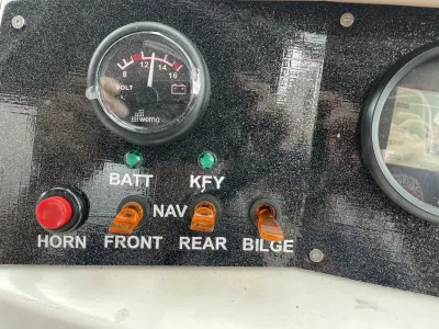 Polyester Speedboat Invader 500 Photo 5