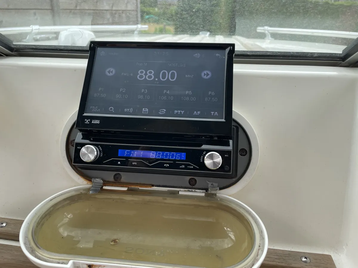 Polyester Speedboat Invader 500