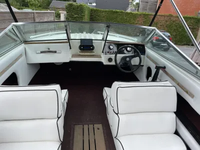 Polyester Speedboat Invader 500 Photo 3