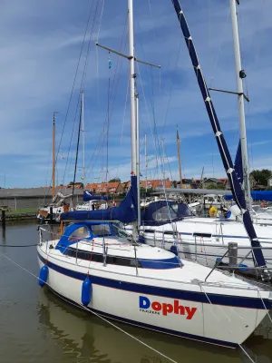 Polyester Sailboat Friendship 28 Photo 12