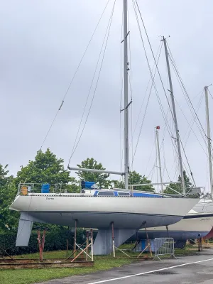 Polyester Segelboot Colvic UFO 34 Foto 9