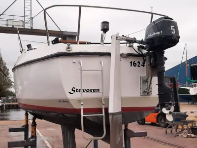 Polyester Sailboat Maxi 680 Photo 2
