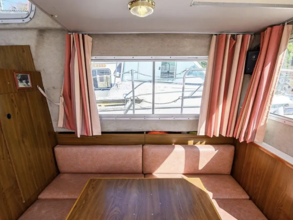 Polyester Bateau à moteur Jeanneau Eau Vive