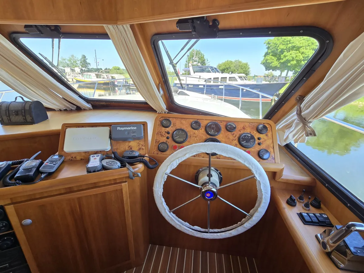 Acier Bateau à moteur Funcraft 1500
