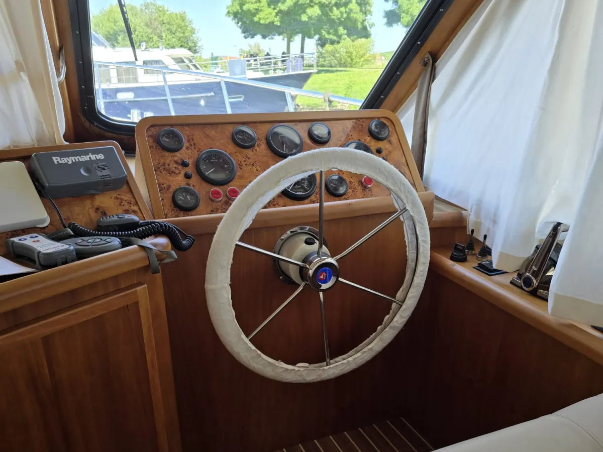 Acier Bateau à moteur Funcraft 1500