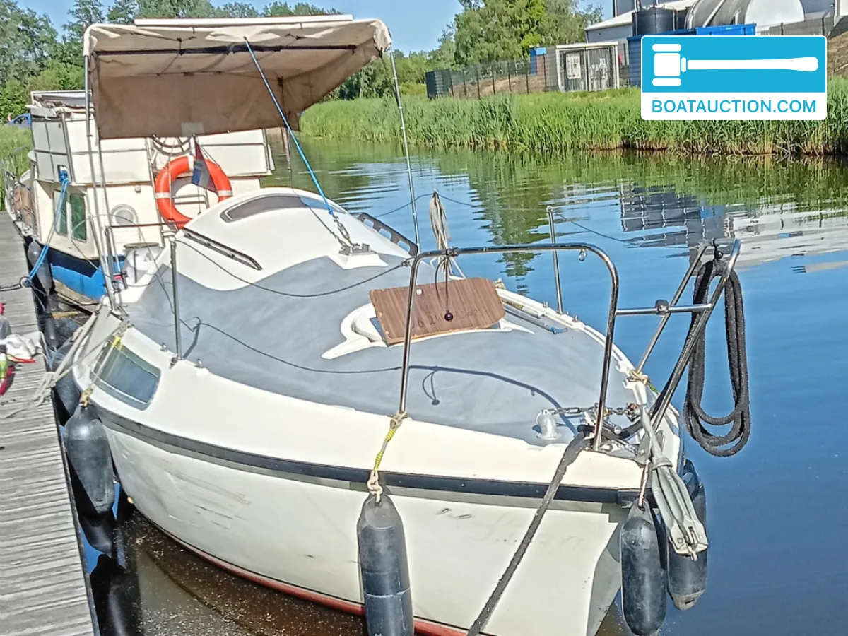 Thumbnail - Marine Cox 750