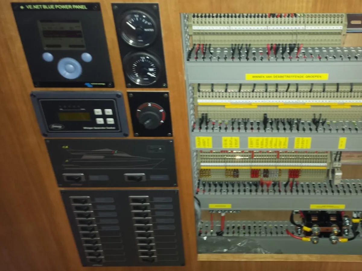 Acier Bateau à moteur Funcraft 1500