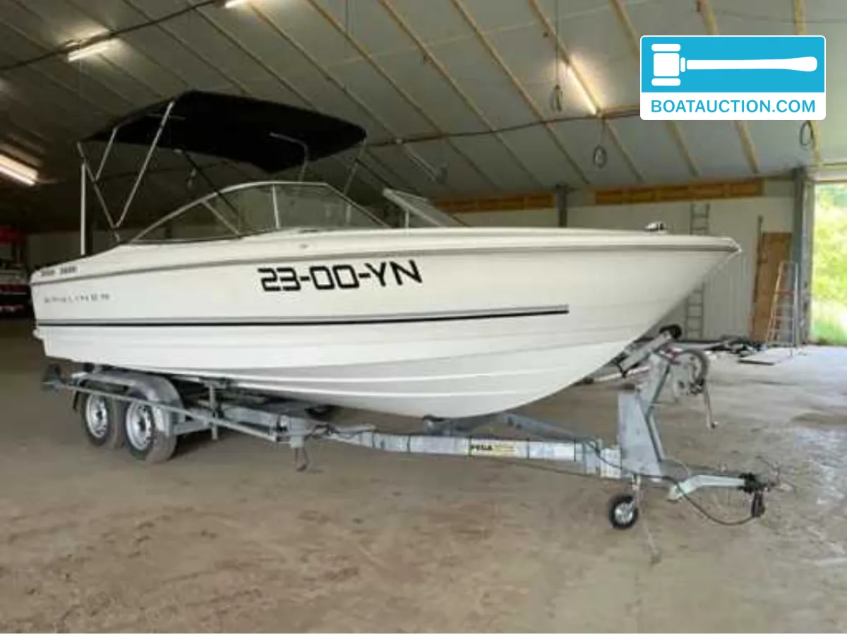 Thumbnail - Bayliner Bowrider
