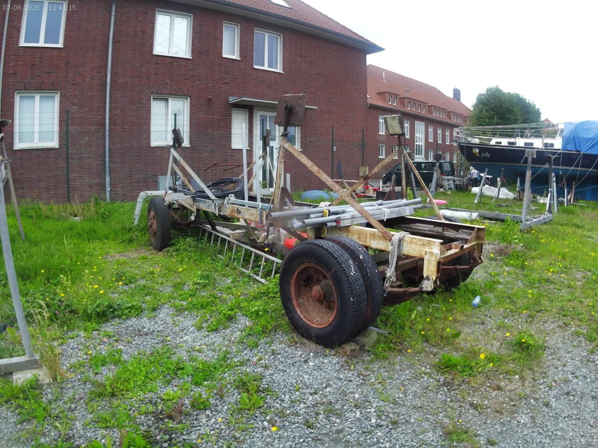 Polyester Segelboot Helmsman 31