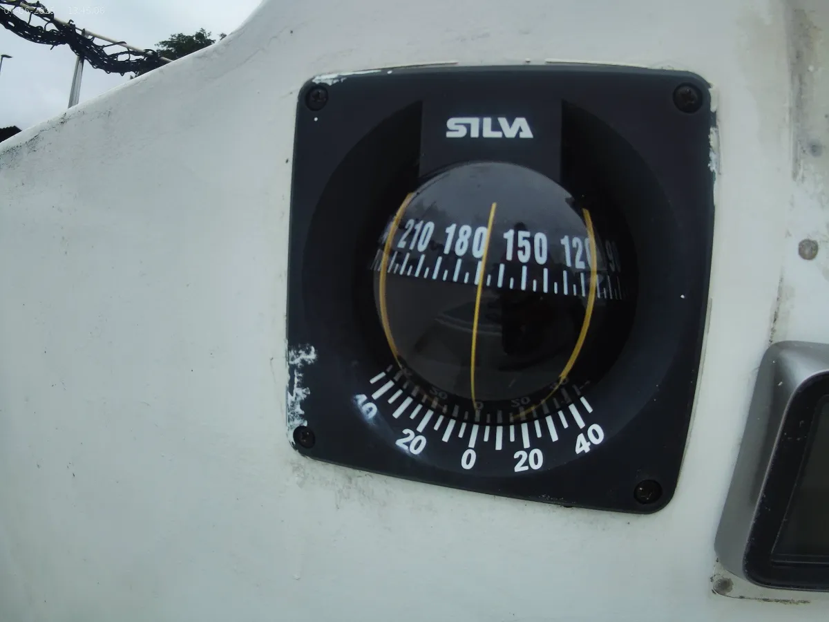 Polyester Segelboot Helmsman 31