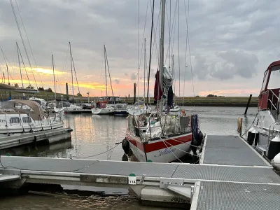 Polyester Segelboot Helmsman 31 Foto 9