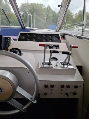 Composite Bateau à moteur Gallart 1350 Photo 3