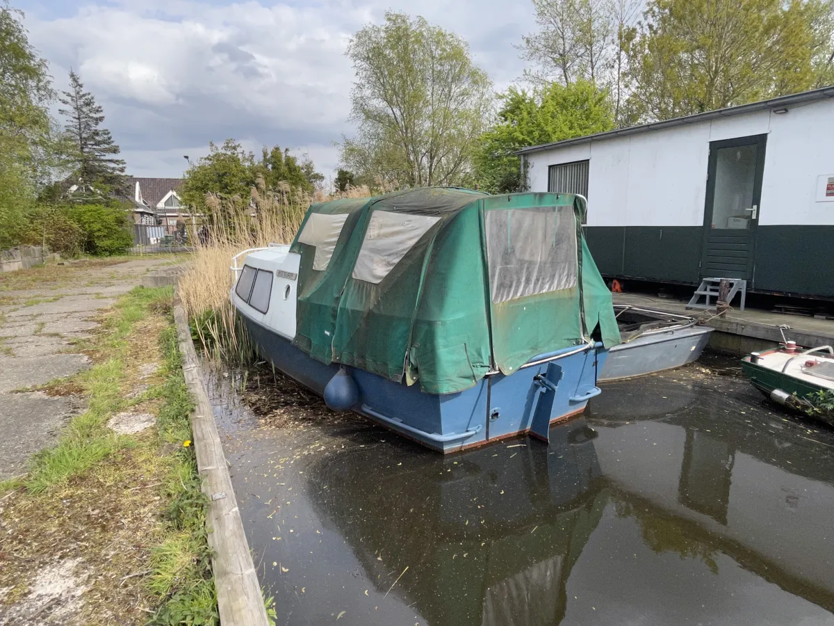 Steel Motorboat Doerak 600