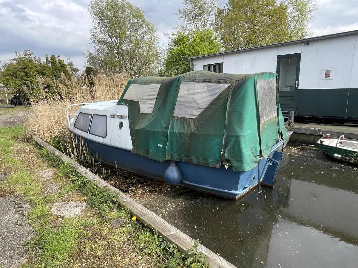 Steel Motorboat Doerak 600