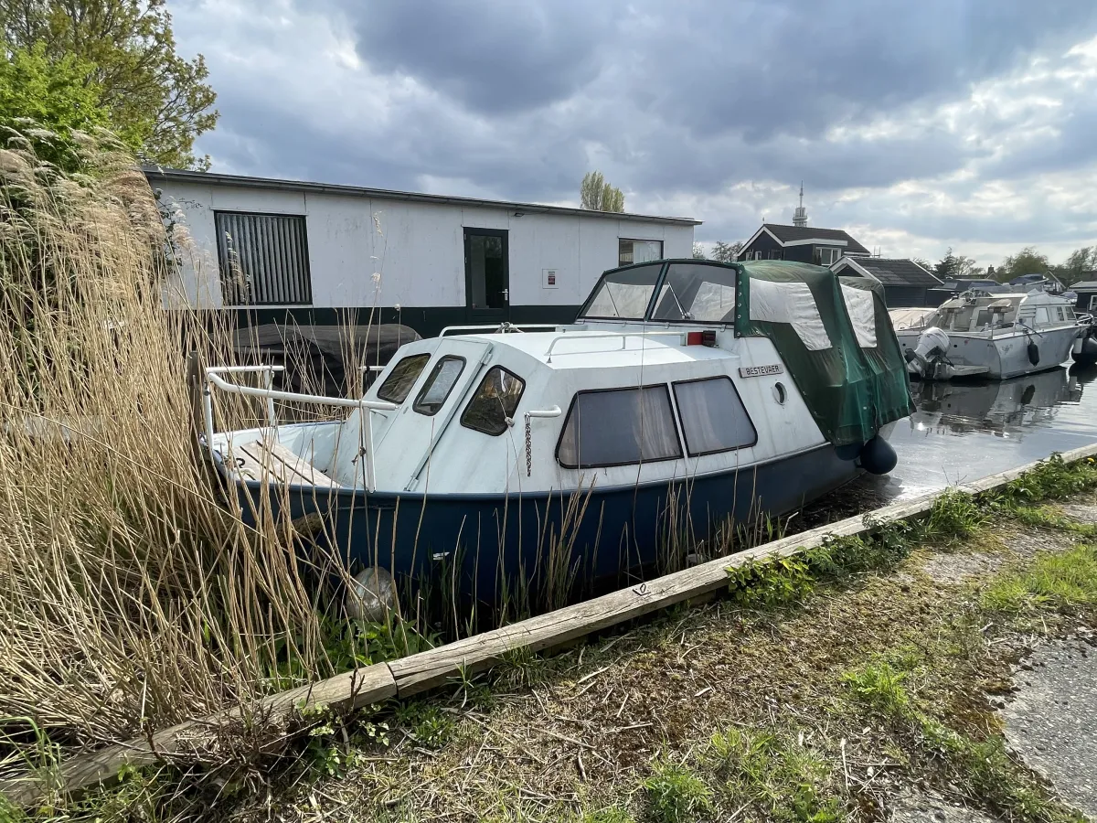 Steel Motorboat Doerak 600