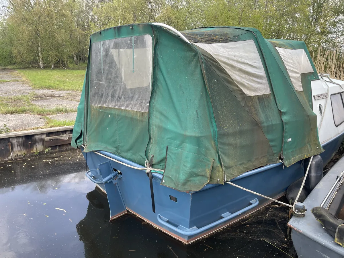 Steel Motorboat Doerak 600