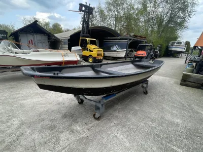 Polyester Bateau à Moteur Ouvert Vlet 400 Photo 2