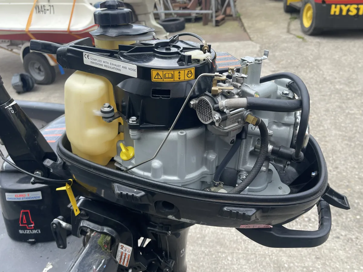 Polyester Bateau à Moteur Ouvert Vlet 400
