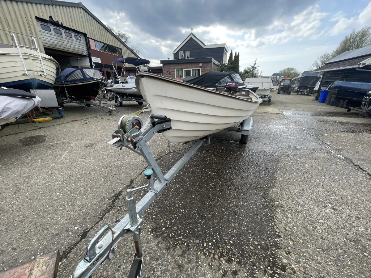 Polyester Open motorboot With 475