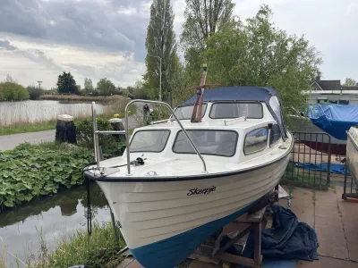 Polyester Motorboat Cabin boat 650 Photo 3