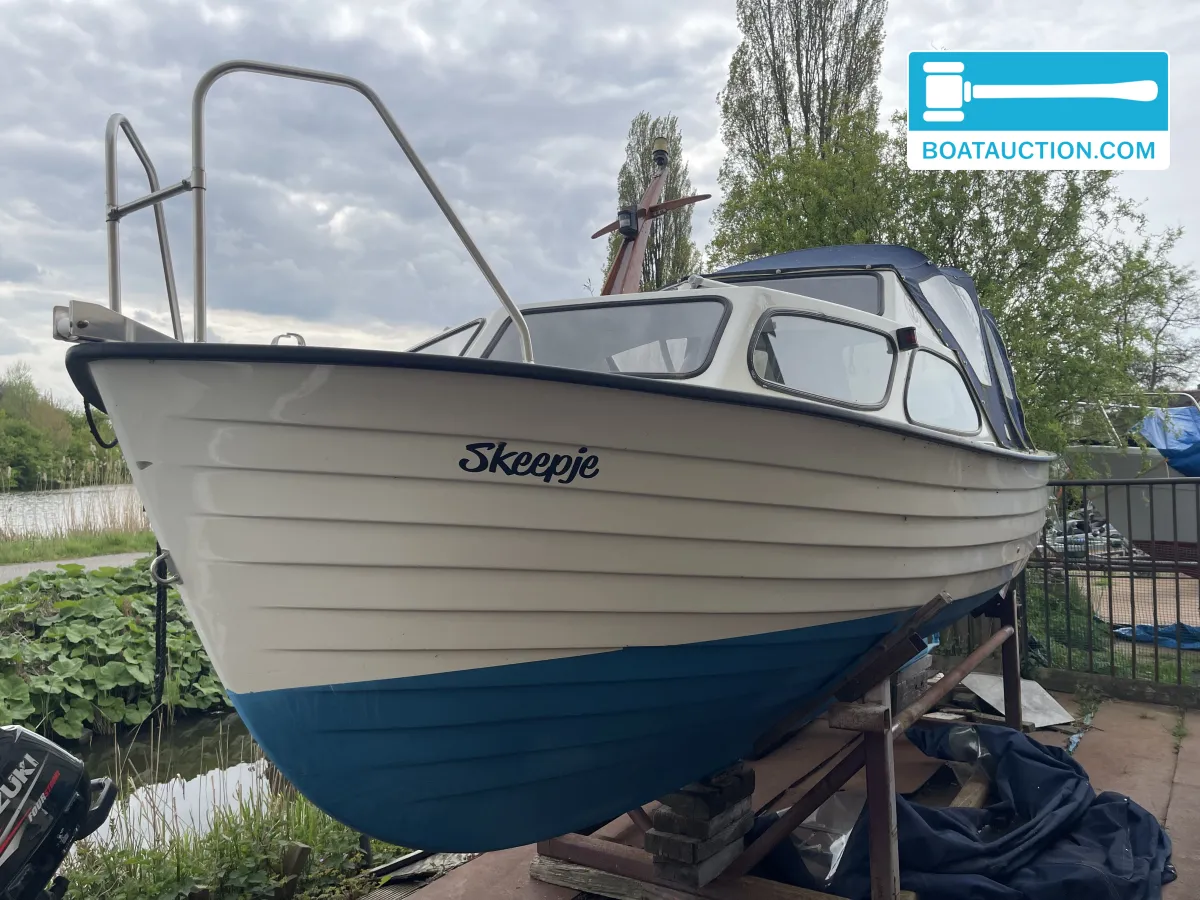 Thumbnail - Kajuitboot 650
