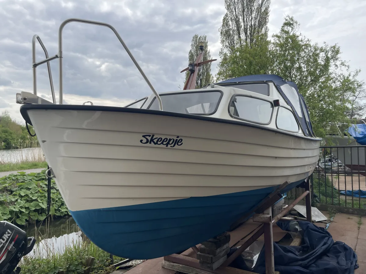 Polyester Motorboat Cabin boat 650
