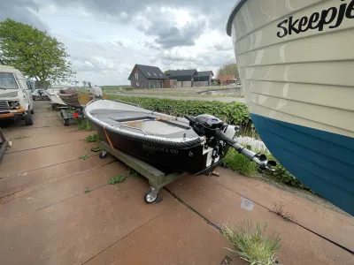Polyester Sloep Elegance 430 Foto 1