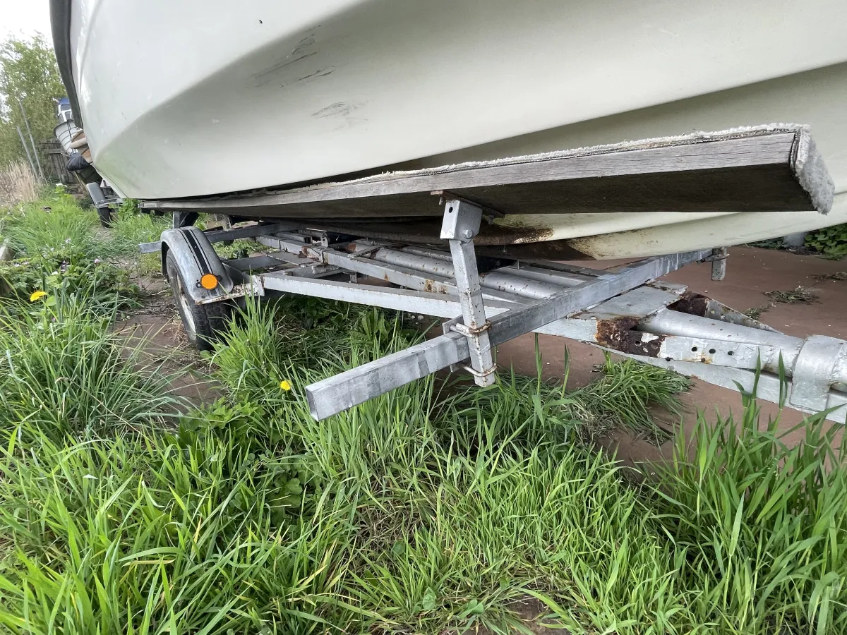 Polyester Speedboat A hellas 500