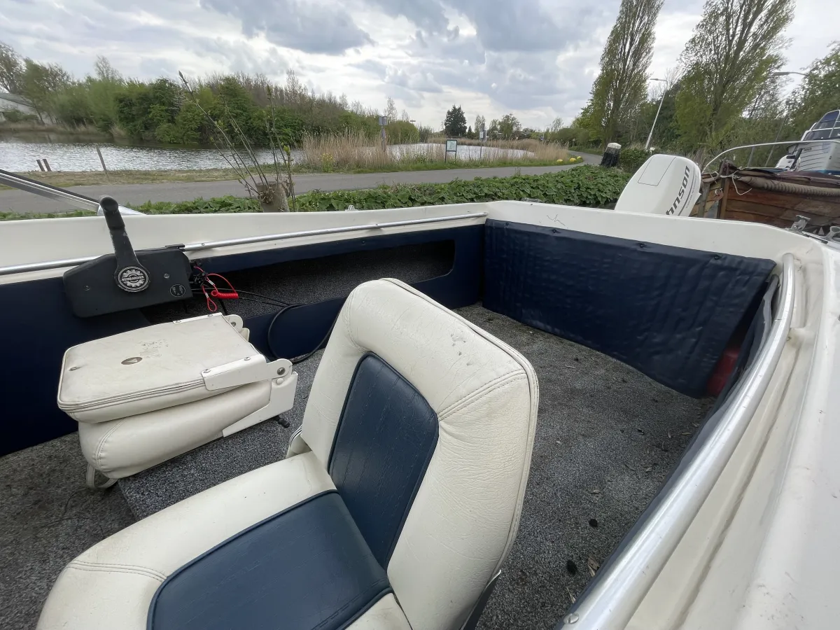 Polyester Speedboat A hellas 500