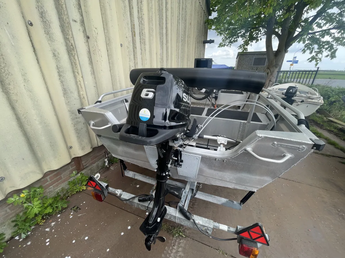 Aluminium Offenes Motorboot Qwest B421