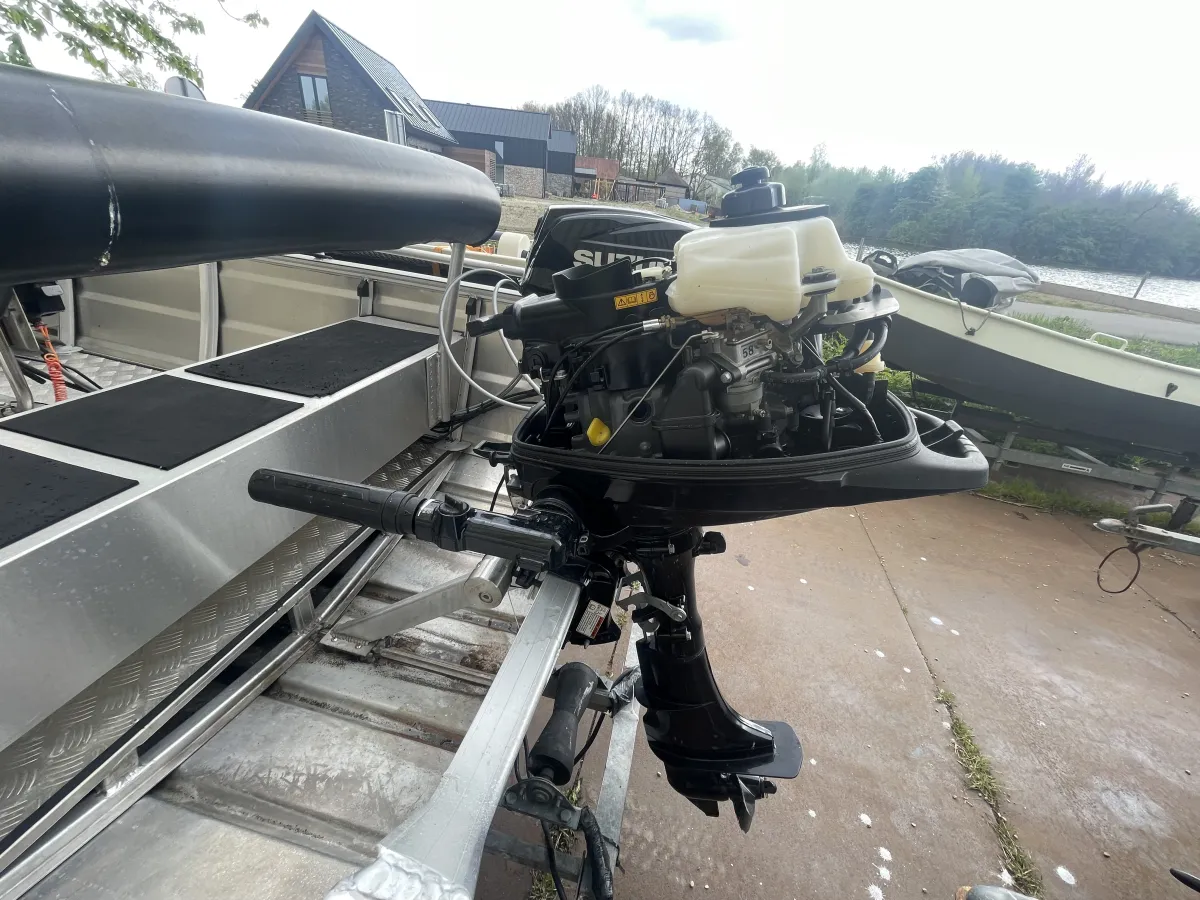 Aluminium Offenes Motorboot Qwest B421