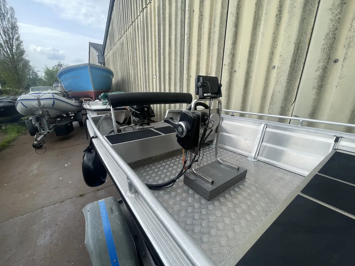 Aluminium Offenes Motorboot Qwest B421