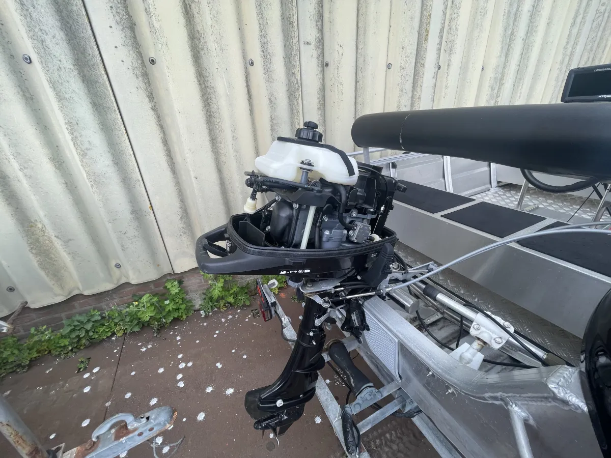 Aluminium Offenes Motorboot Qwest B421