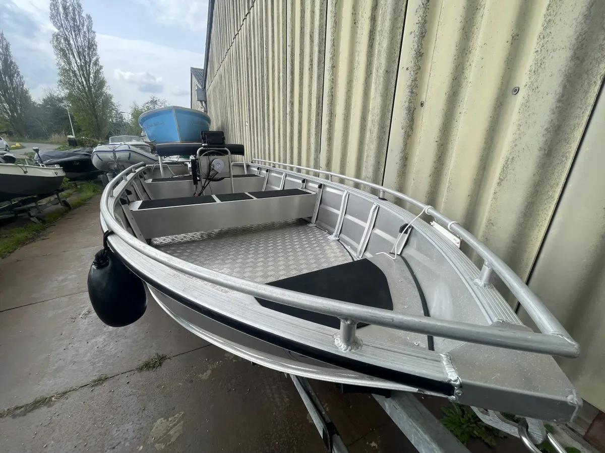 Aluminium Offenes Motorboot Qwest B421