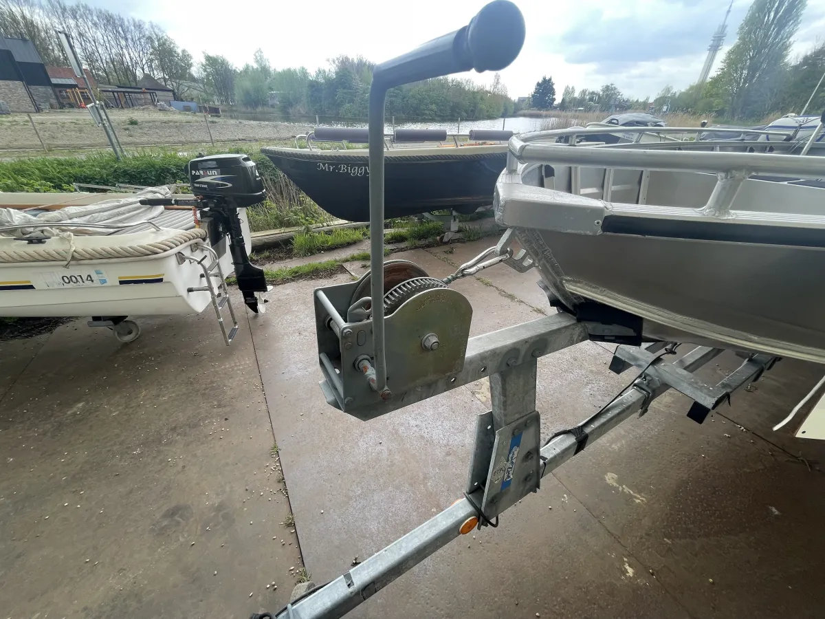 Aluminium Offenes Motorboot Qwest B421