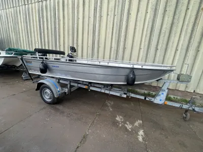 Aluminium Offenes Motorboot Qwest B421 Foto 1