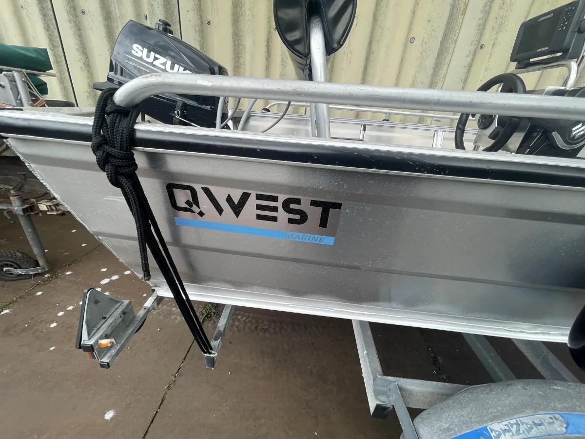 Aluminium Offenes Motorboot Qwest B421