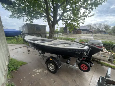 Polyester Sloep Remus 420 Foto 1