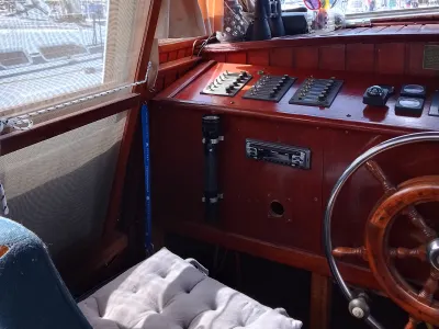 Steel Motorboat Beachcraft 1130 Photo 3