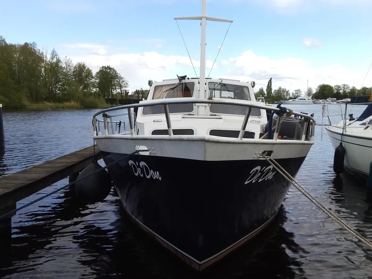Steel Motorboat Beachcraft 1130