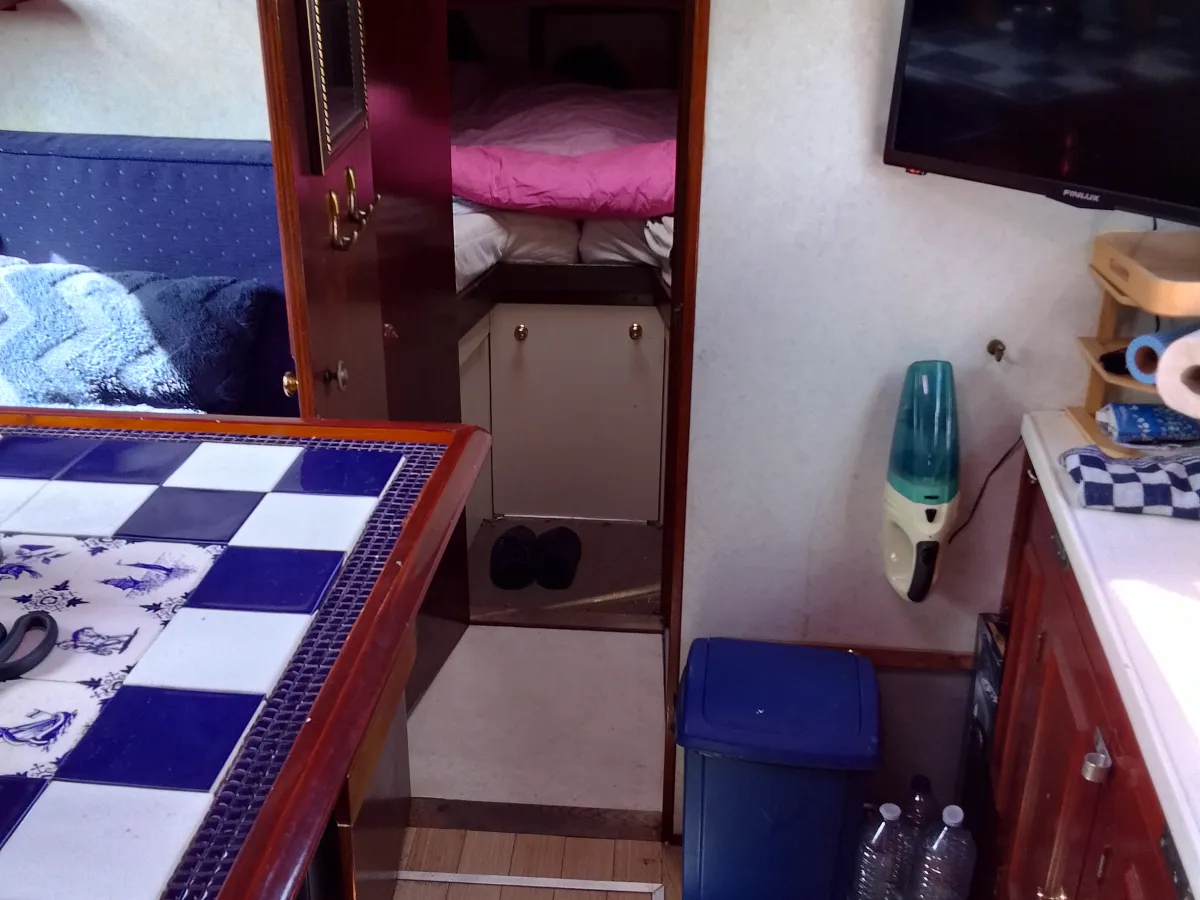 Steel Motorboat Beachcraft 1130