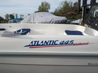 Polyester Motorboat Atlantic 445 Westwind Photo 2