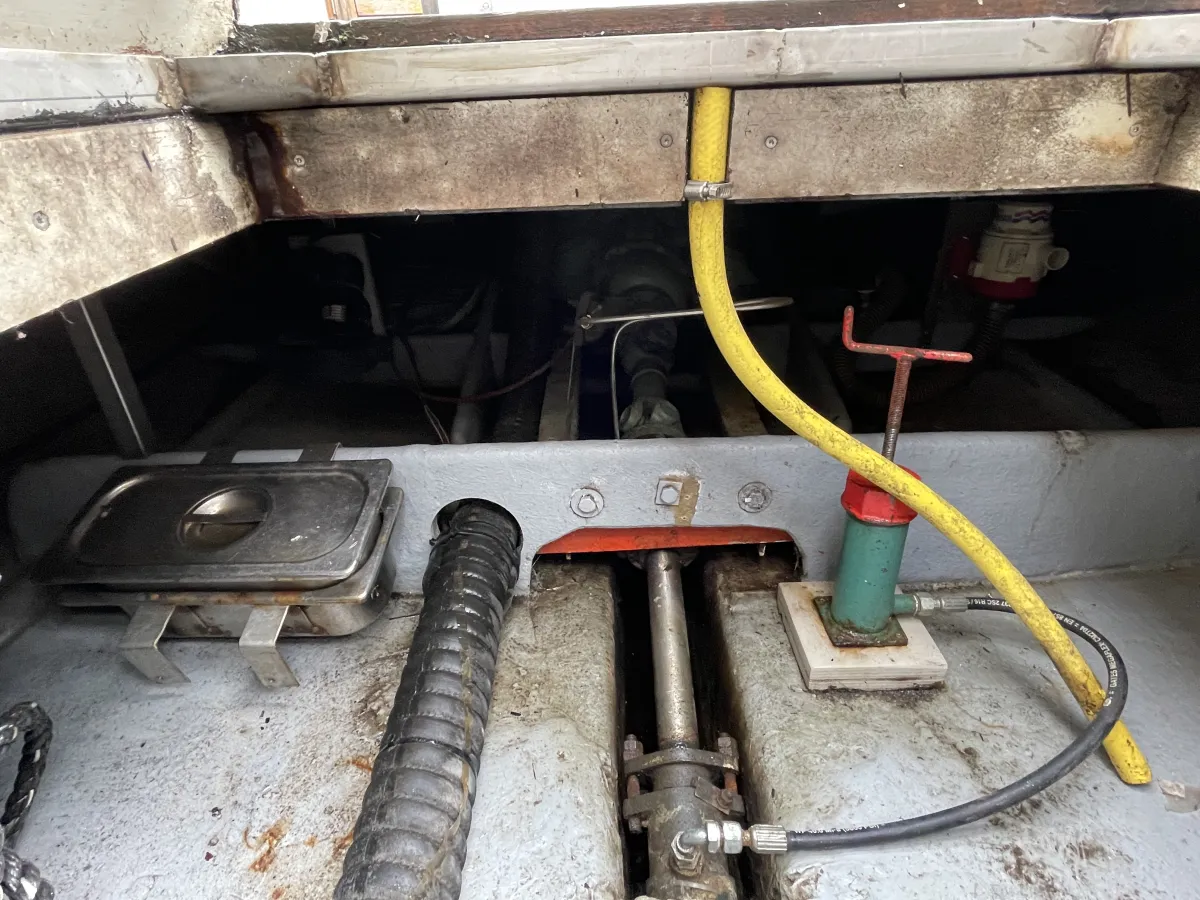Polyester Motorboot Mitchell 31 MK2