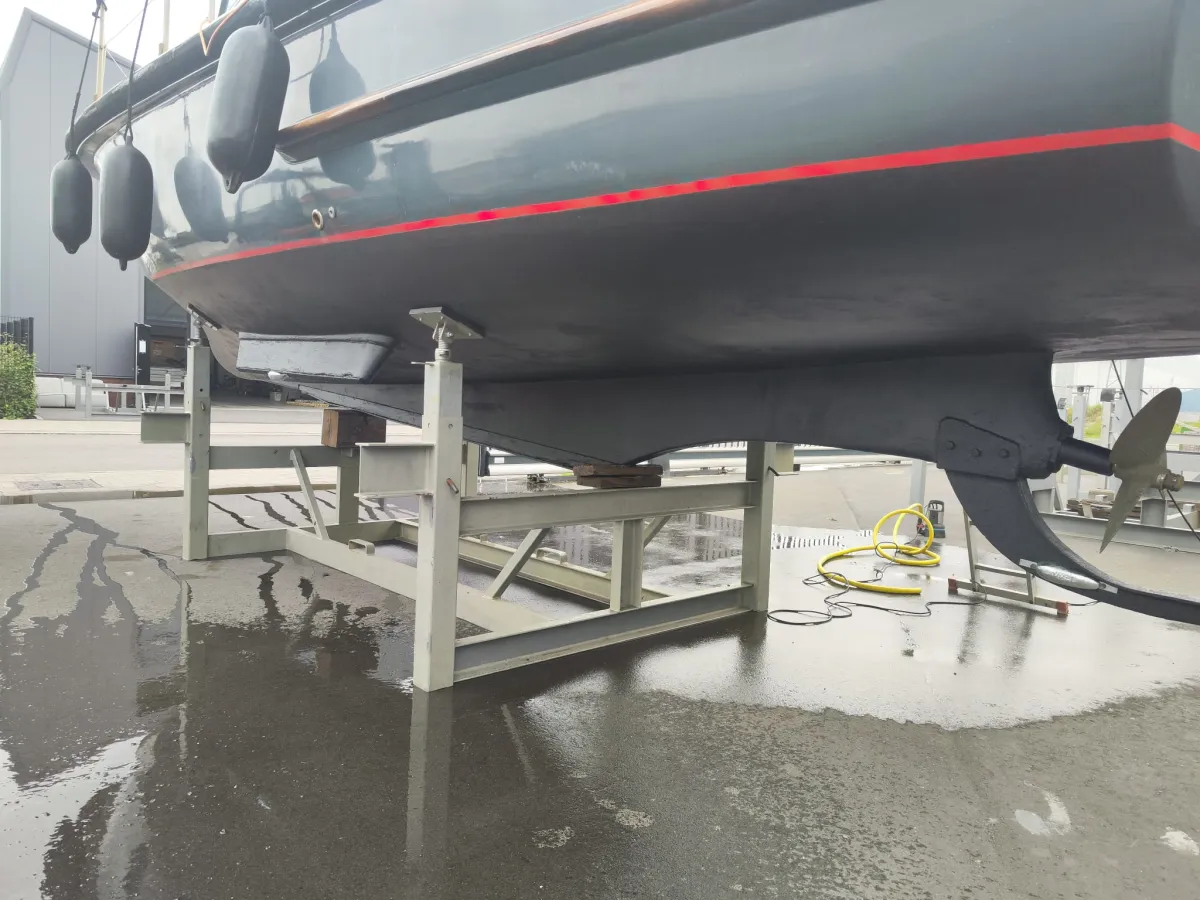Polyester Motorboot Mitchell 31 MK2