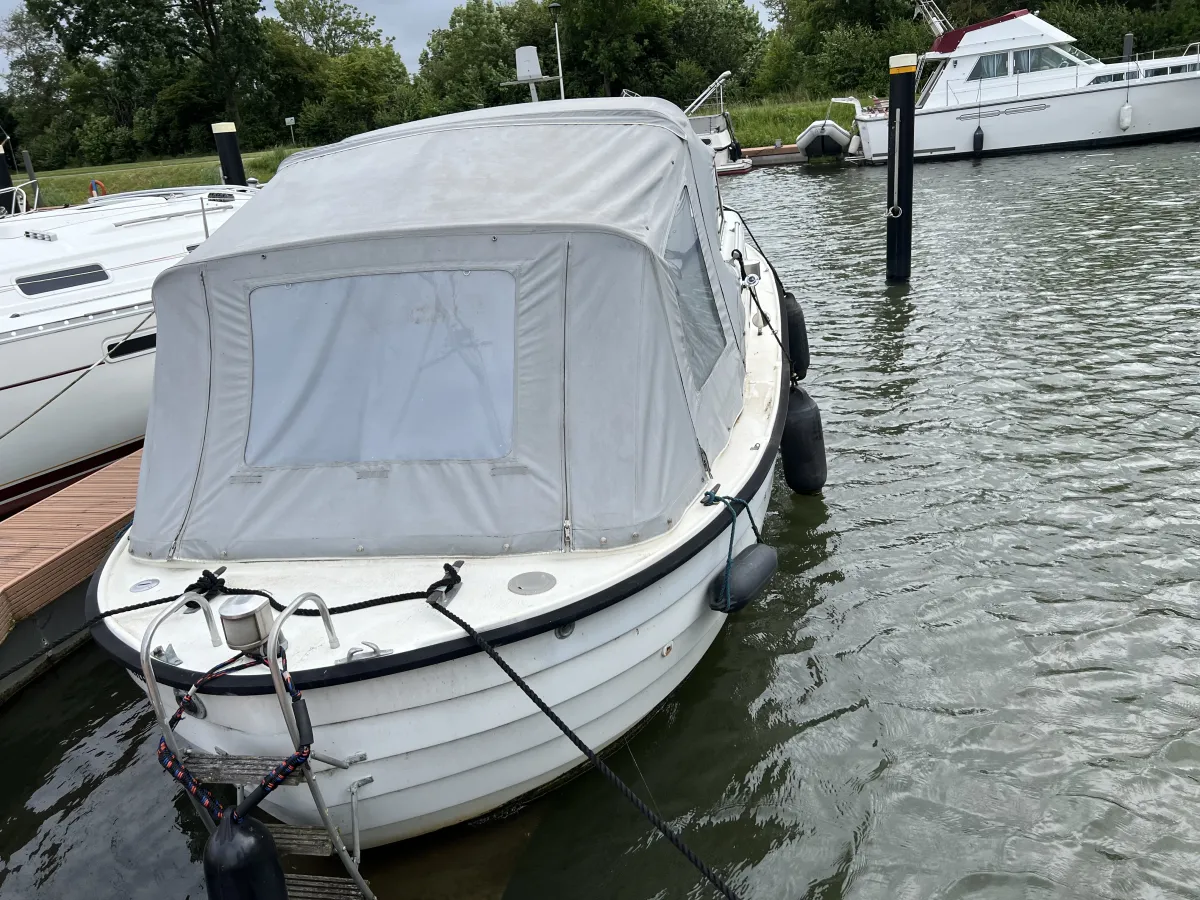 Polyester Motorboat Nidelv 24