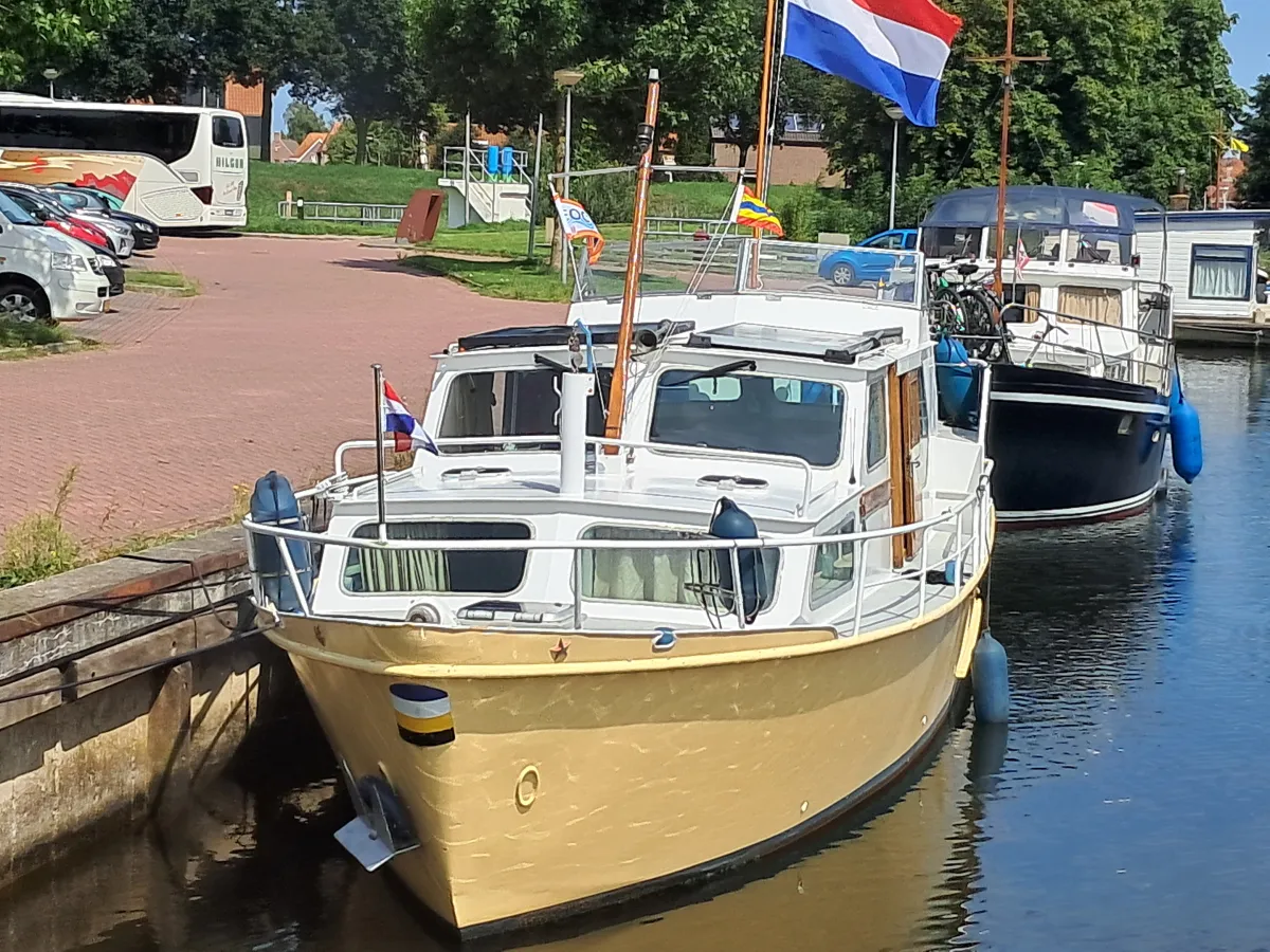 Stahl Motorboot Waterman 10.70